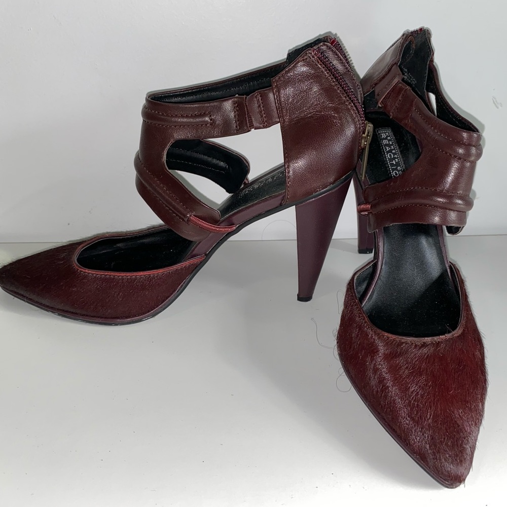 Heels - Picture 3 of 8